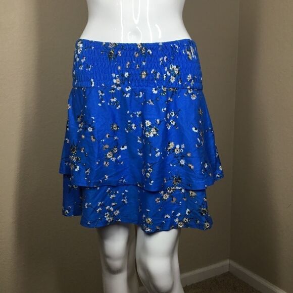 Topshop Shirred Tier Ditsy Mini Skirt (E15) - Picture 2 of 6